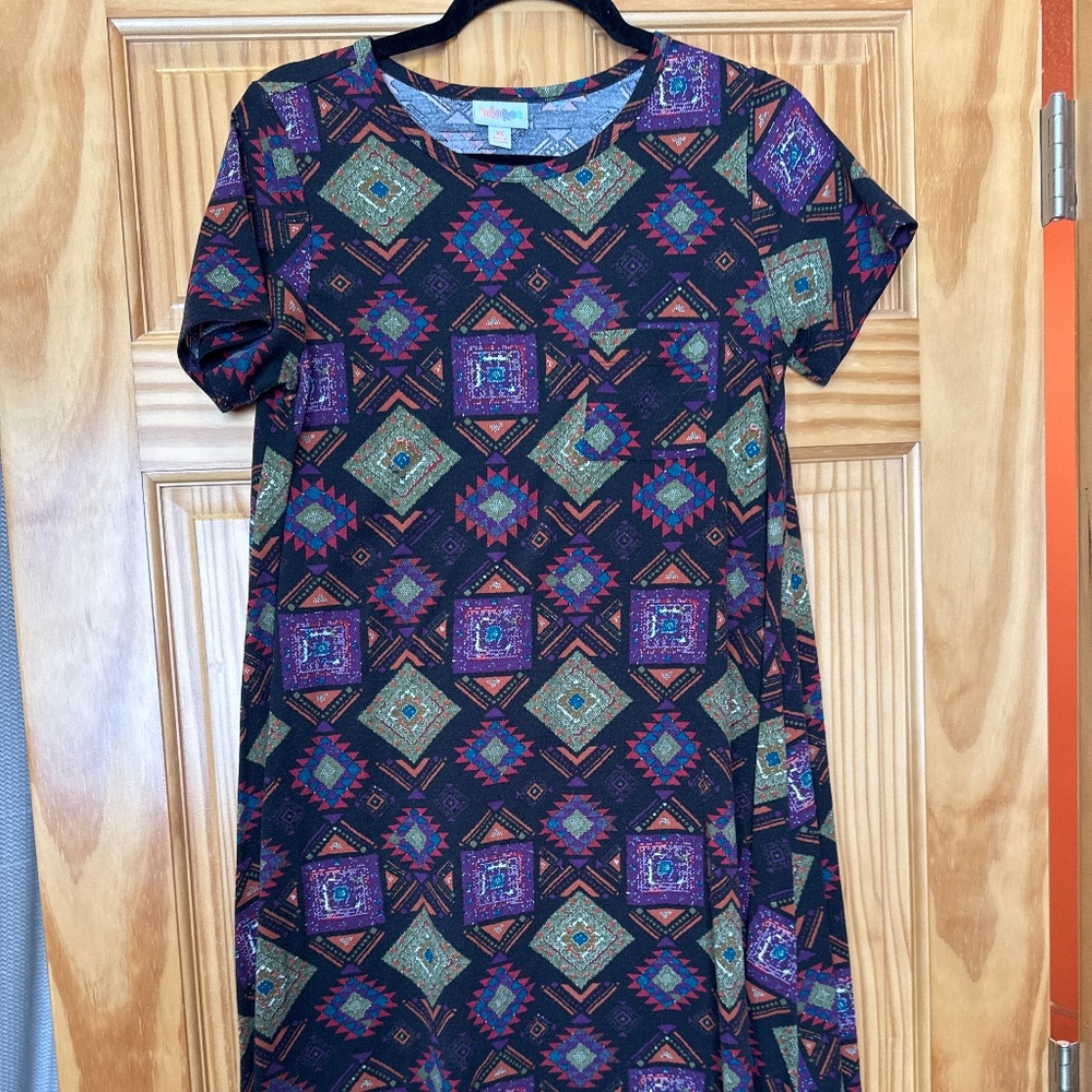 LulaRoe Carly Swing Dress Size XS EUC